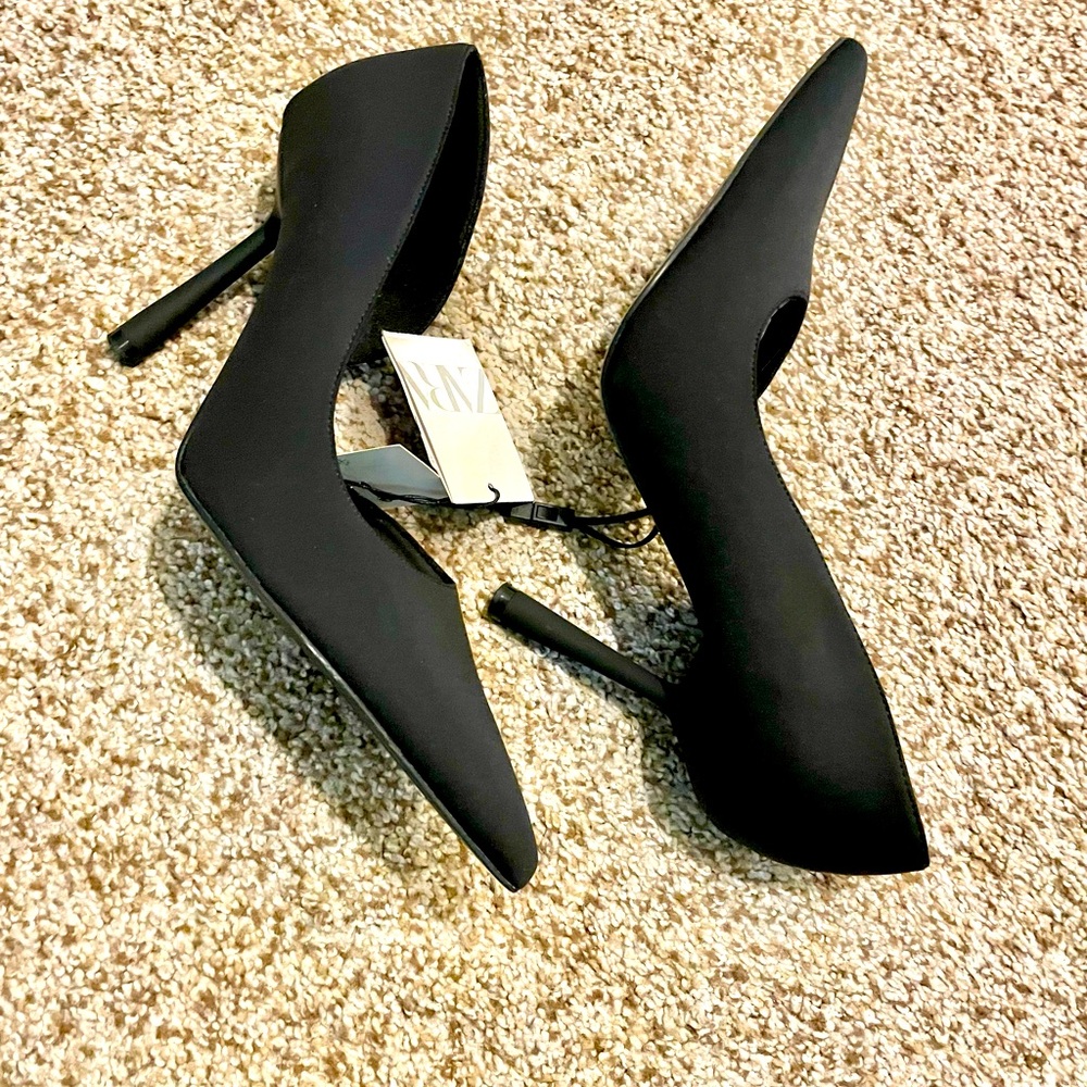 Zara Pumps